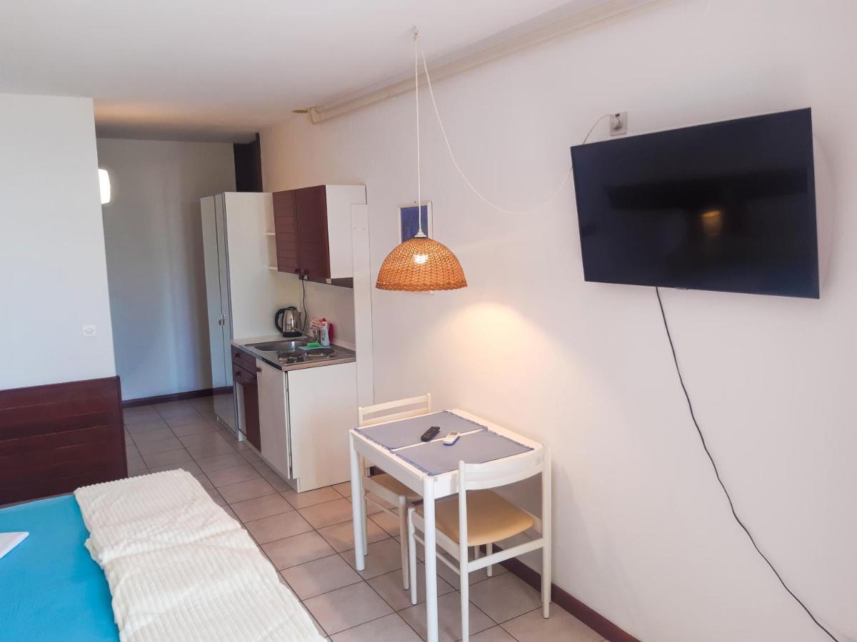 Apartmani Jutro Novalja Exterior photo